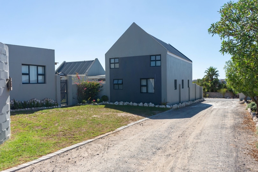 13 Bedroom Property for Sale in Olifantskop Western Cape